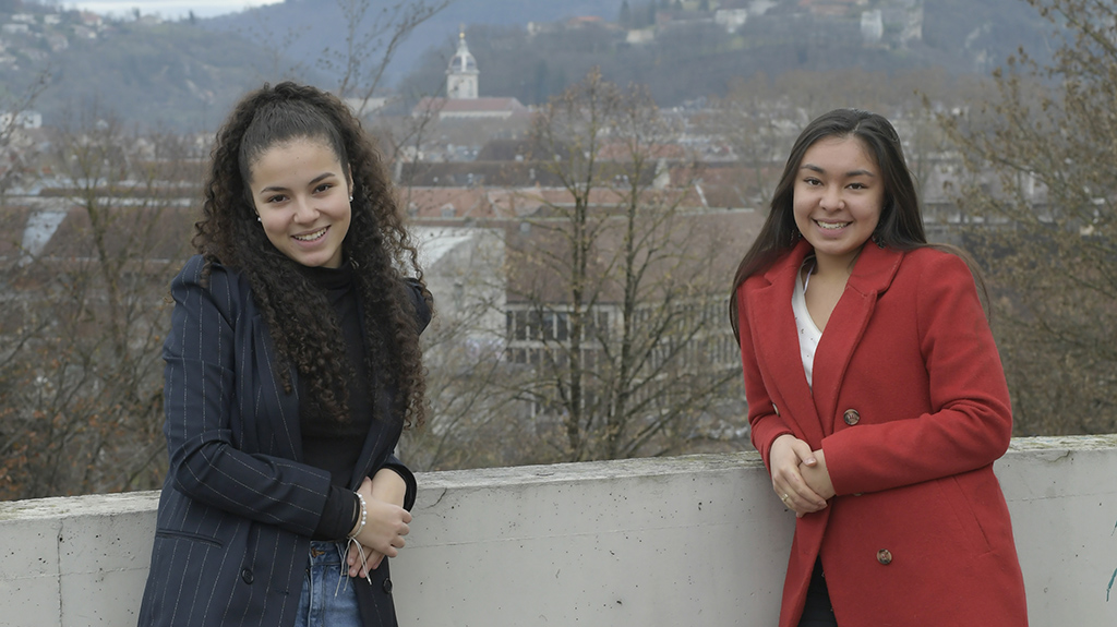 Hannah Guerbi et My lé Nguyen.lycéennes_head